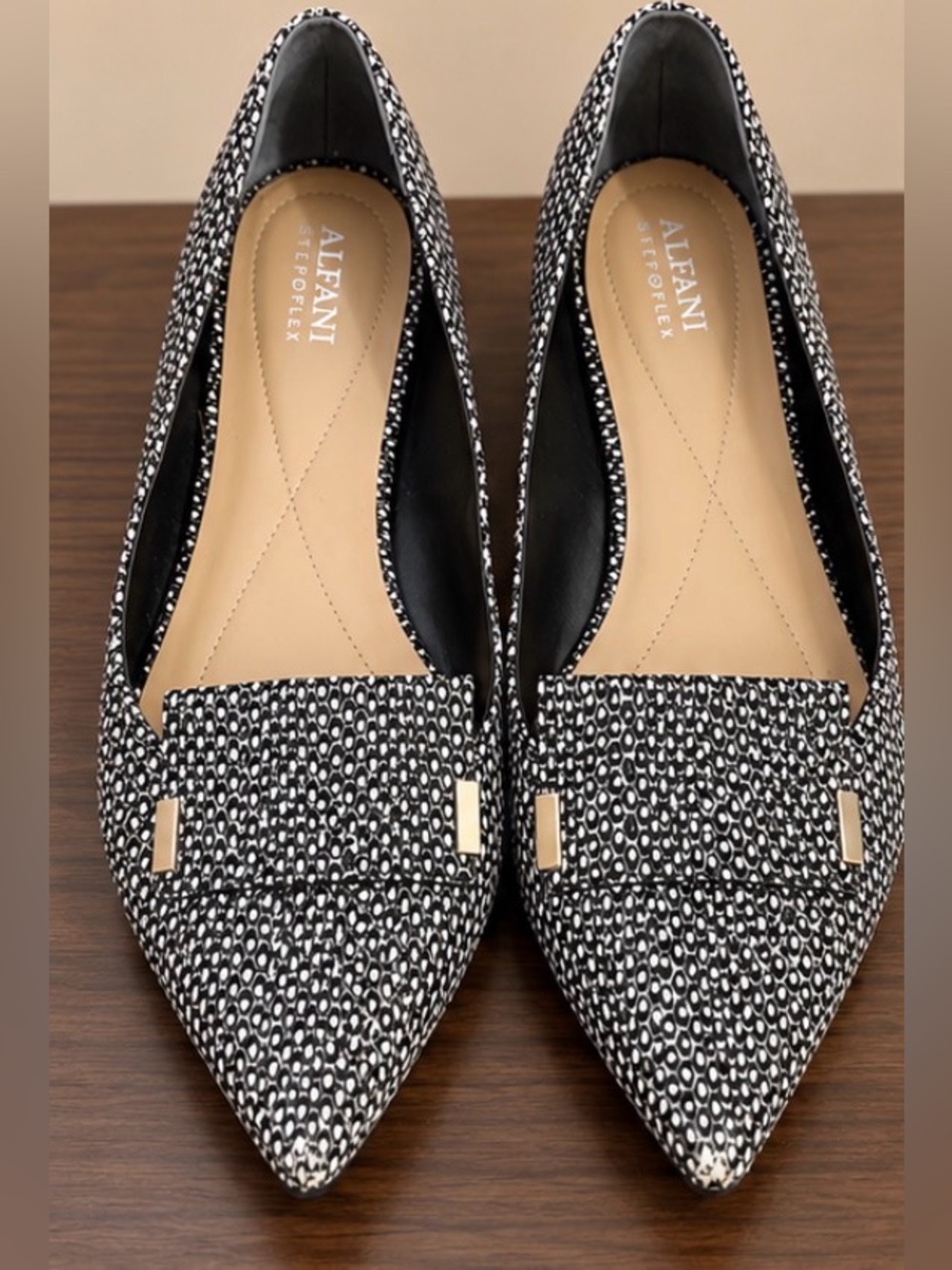 Alfani Stepflex Pointed Toe Flats Size 11